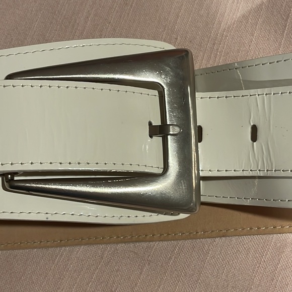 Vintage “Streets Ahead” Silver Buckle white studded belt size Small - Picture 2 of 11